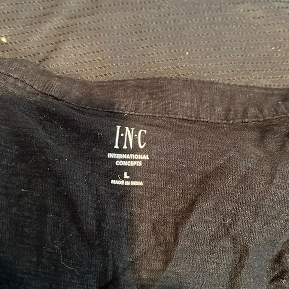 Inc Collection Black Tee - Picture 6 of 6